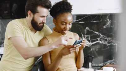 Cómo-influye-tecnología-relaciones-pareja-wide_webp