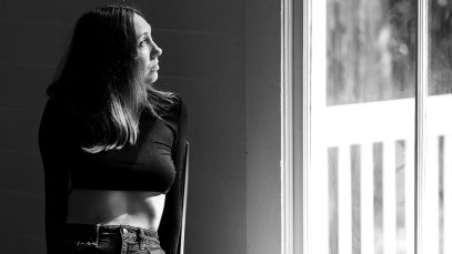 gente-menos-feliz-estar-interesada-en-politica